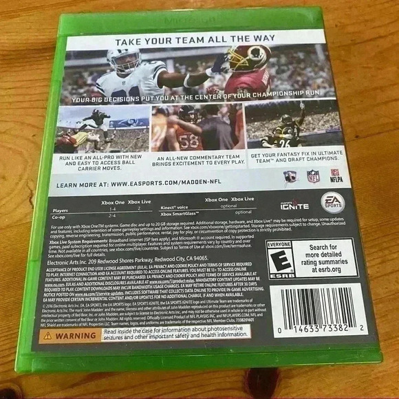 Madden NFL 17 on Xbox One - Picture 2 of 4